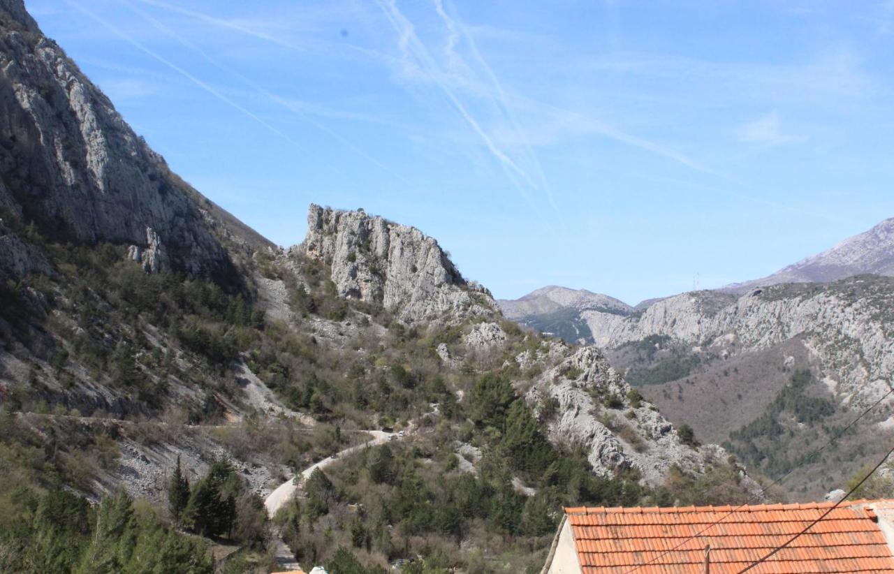 Mini Stone House Villa Omiš Eksteriør billede