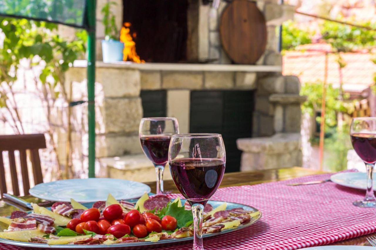 Mini Stone House Villa Omiš Eksteriør billede