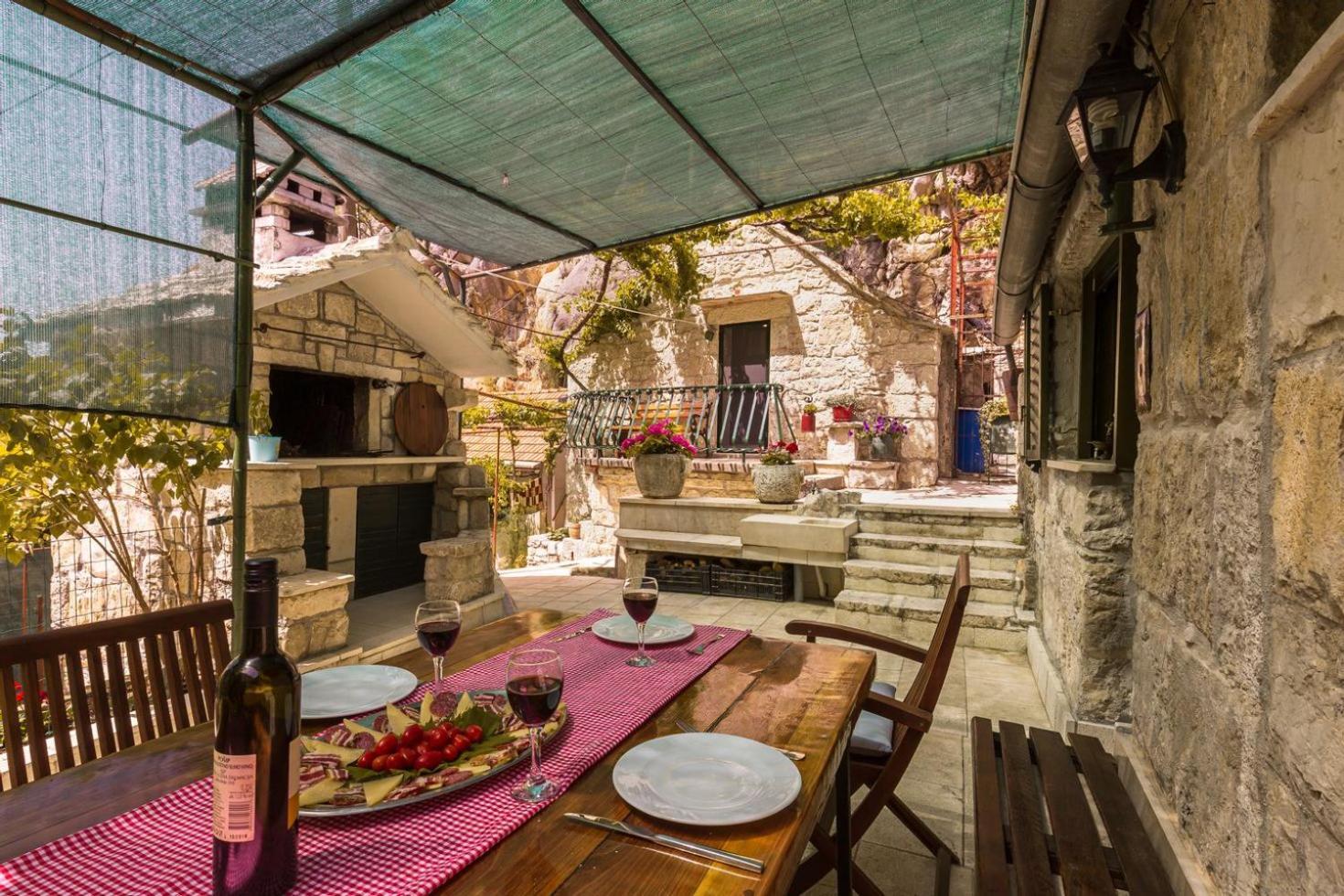 Mini Stone House Villa Omiš Eksteriør billede