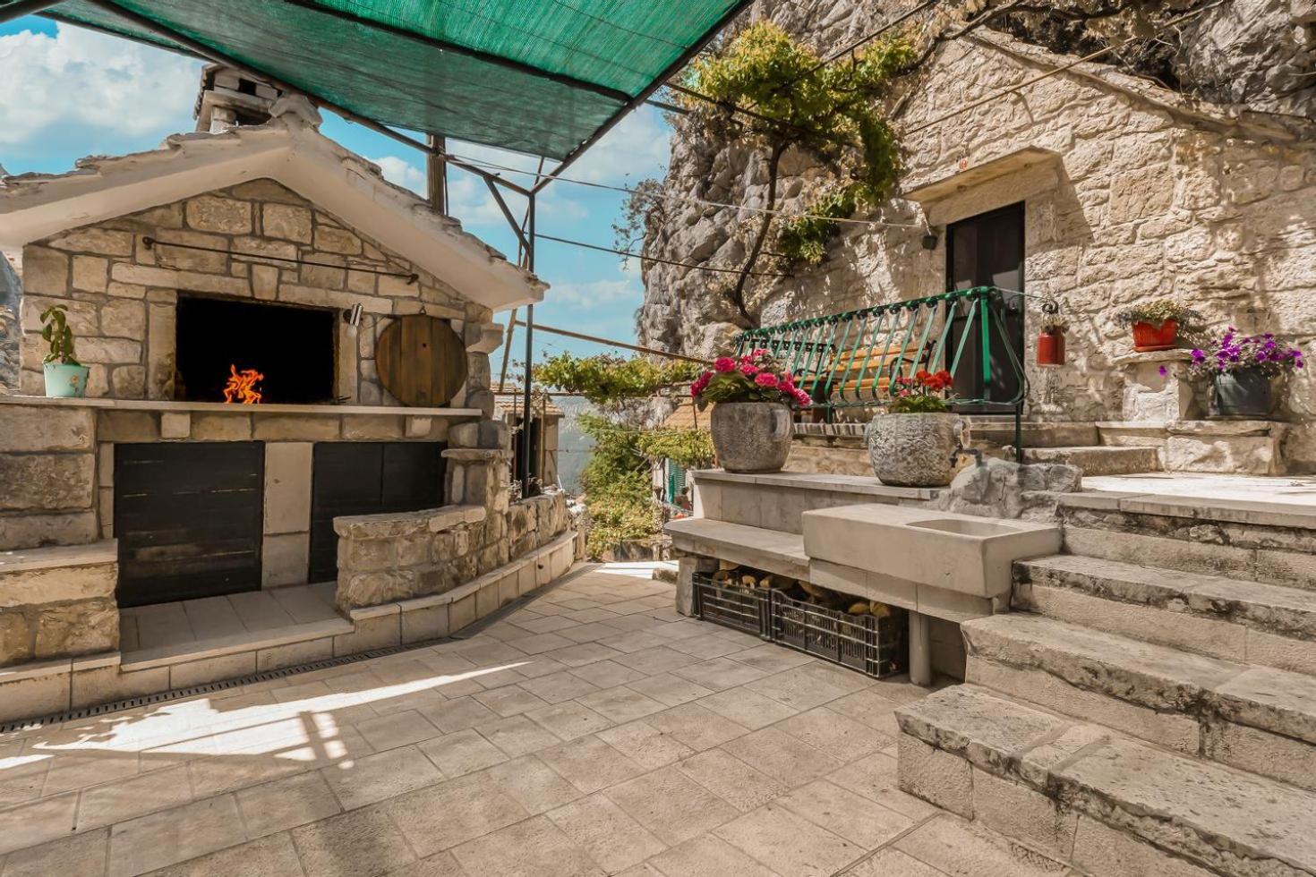 Mini Stone House Villa Omiš Eksteriør billede